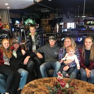 Meet your Posher, Casey